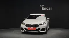 2022 BMW 2-Series M235i xDrive — фото 3