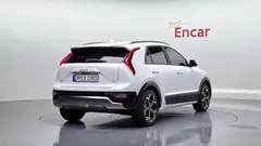 2024 Kia Niro Prestige — фото 2