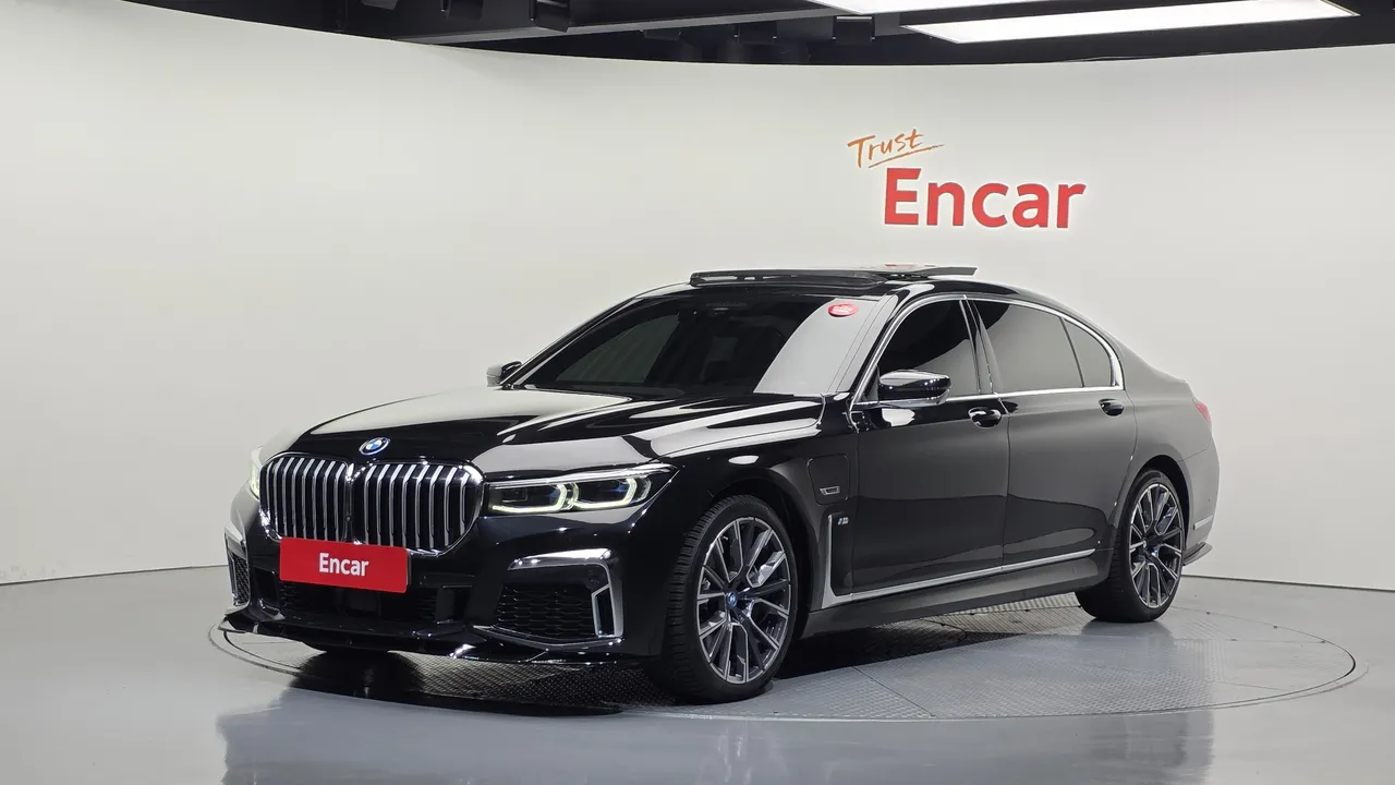 2022 BMW 7-Series 745Le iPerformance M Sport