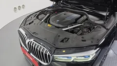 2022 BMW 7-Series 745Le iPerformance M Sport — фото 6