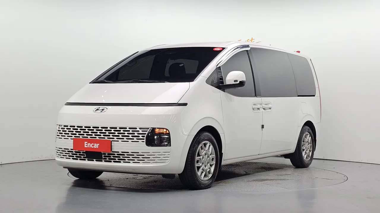 2022 Hyundai Staria Tourer 9-Seater