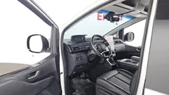 2022 Hyundai Staria Tourer 9-Seater — фото 10