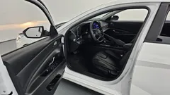 2023 Hyundai AVANTE Smart — фото 10