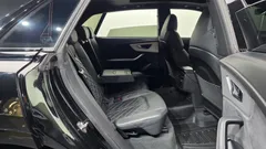 2023 Audi Q8 55 TFSI Quattro Premium — фото 12