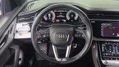 2023 Audi Q8 55 TFSI Quattro Premium — фото 13