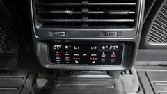 2023 Audi Q8 55 TFSI Quattro Premium — фото 19