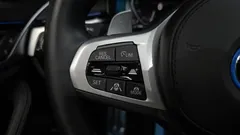 2022 BMW 5-Series 530e M Sport — фото 17