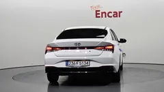 2023 Hyundai AVANTE Smart — фото 4