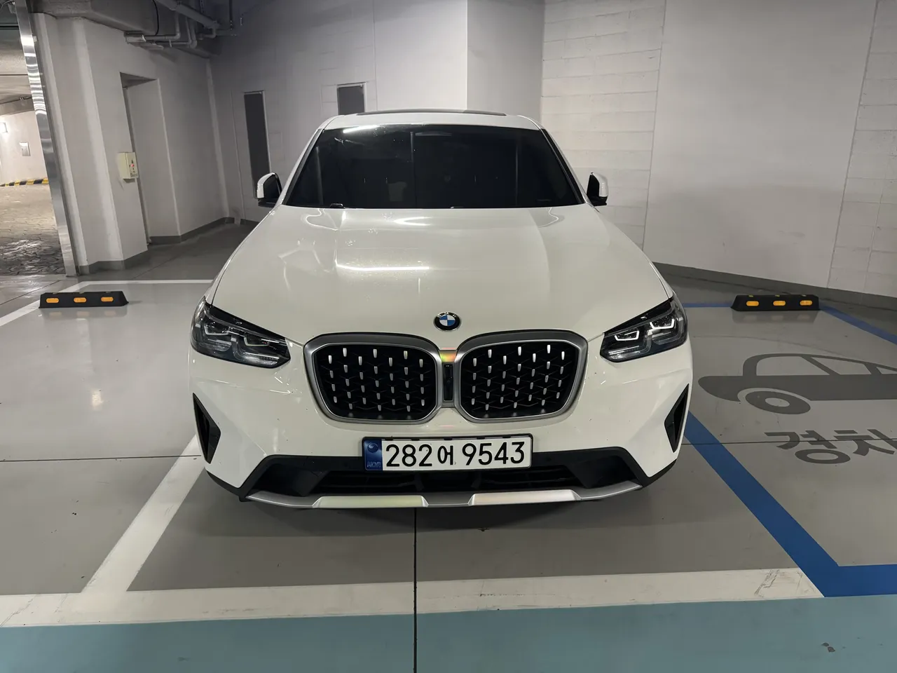 2023 BMW X4 xDrive20i xLine