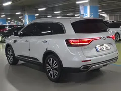 2023 Renault Samsung QM6 2.0 GDe PREMIERE 2WD — фото 17