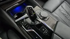 2023 BMW 5-Series 530i Luxury — фото 9