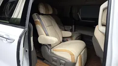 2022 Kia Carnival Gasoline 7-Seater Hi-Limousine — фото 12