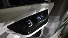2022 Kia Carnival Gasoline 7-Seater Hi-Limousine — фото 18