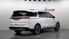 2023 Kia Carnival Diesel 9-Seater Noblesse — фото 2