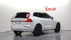 2023 Volvo XC60 T8 Ultimate Bright — фото 2