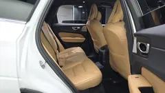 2023 Volvo XC60 T8 Ultimate Bright — фото 12