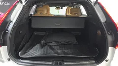 2023 Volvo XC60 T8 Ultimate Bright — фото 20