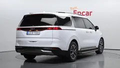 2023 Kia Carnival Diesel 9-Seater Noblesse — фото 2
