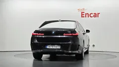 2023 BMW 7-Series 740i sDrive Design Pure Excellence — фото 4