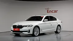 2023 BMW 5-Series 530i Luxury — фото 13