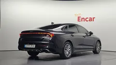 2022 Kia K5 Prestige — фото 2
