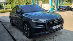 2023 Audi Q8 55 TFSI Quattro Premium, серый — фото 3