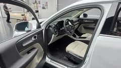 2023 Volvo XC40 B4 Ultimate Bright — фото 10
