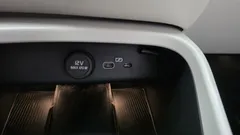 2023 Volvo XC40 B4 Ultimate Bright — фото 12