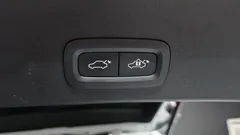 2023 Volvo XC40 B4 Ultimate Bright — фото 18