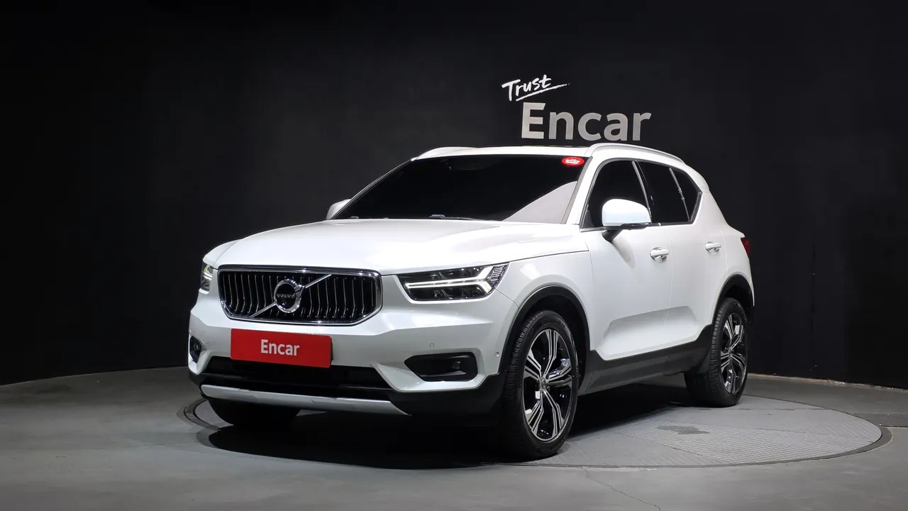 2022 Volvo XC40 B4 Inscription