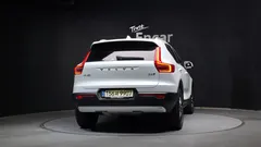 2022 Volvo XC40 B4 Inscription — фото 4