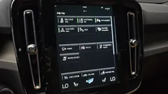 2022 Volvo XC40 B4 Inscription — фото 16