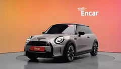 2023 Mini Cooper Classic — фото 1