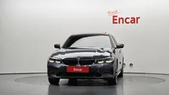 2022 BMW 3-Series 320i — фото 3