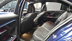 2022 Mercedes-Benz C-Class C300 AMG Line — фото 12
