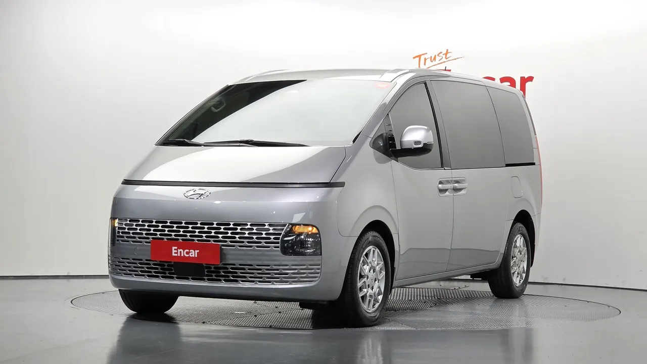 2022 Hyundai Staria Cargo 3-Seater