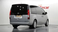 2022 Hyundai Staria Cargo 3-Seater — фото 2