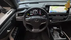 2024 Lexus ES Executive — фото 13