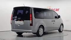 2023 Hyundai Staria 4WD Tourer 11-Seater, серебристый — фото 2