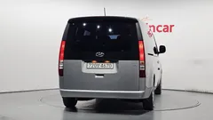 2023 Hyundai Staria 4WD Tourer 11-Seater, серебристый — фото 4