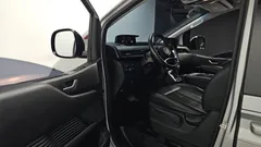 2023 Hyundai Staria 4WD Tourer 11-Seater, серебристый — фото 10