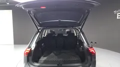2022 Volkswagen Tiguan 2.0 TSI Prestige — фото 19