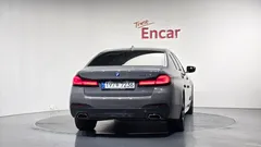 2022 BMW 5-Series 530e M Sport — фото 4