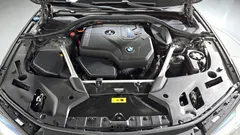 2022 BMW 5-Series 530e M Sport — фото 6