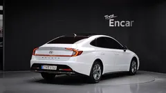 2022 Hyundai Sonata 2.0 — фото 2