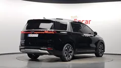 2023 Kia Carnival Gasoline 9-Seater Prestige — фото 2
