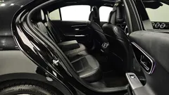 2023 Mercedes-Benz C-Class C200 Avantgarde — фото 12
