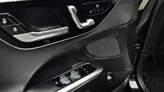 2023 Mercedes-Benz C-Class C200 Avantgarde — фото 18