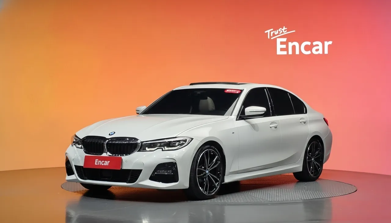 2022 BMW 3-Series 320i M Sport