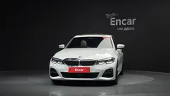 2022 BMW 3-Series 320i M Sport — фото 3